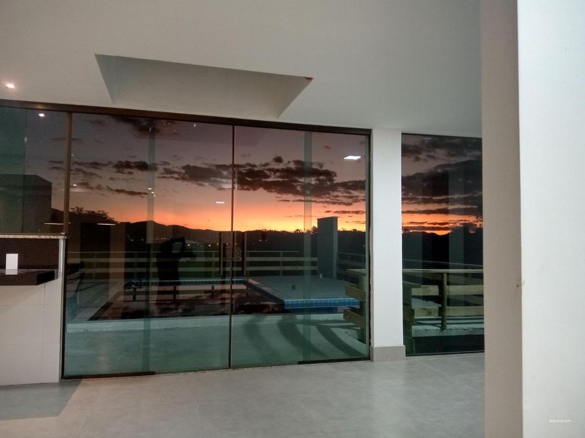 Recanto Brenda - Casa Luxo Capitolio Com Vista Pro Lago, Escarpas E Morrochapeu Exterior photo